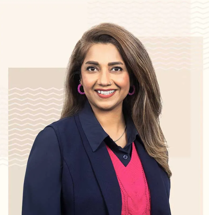 Dr. Farah Khan